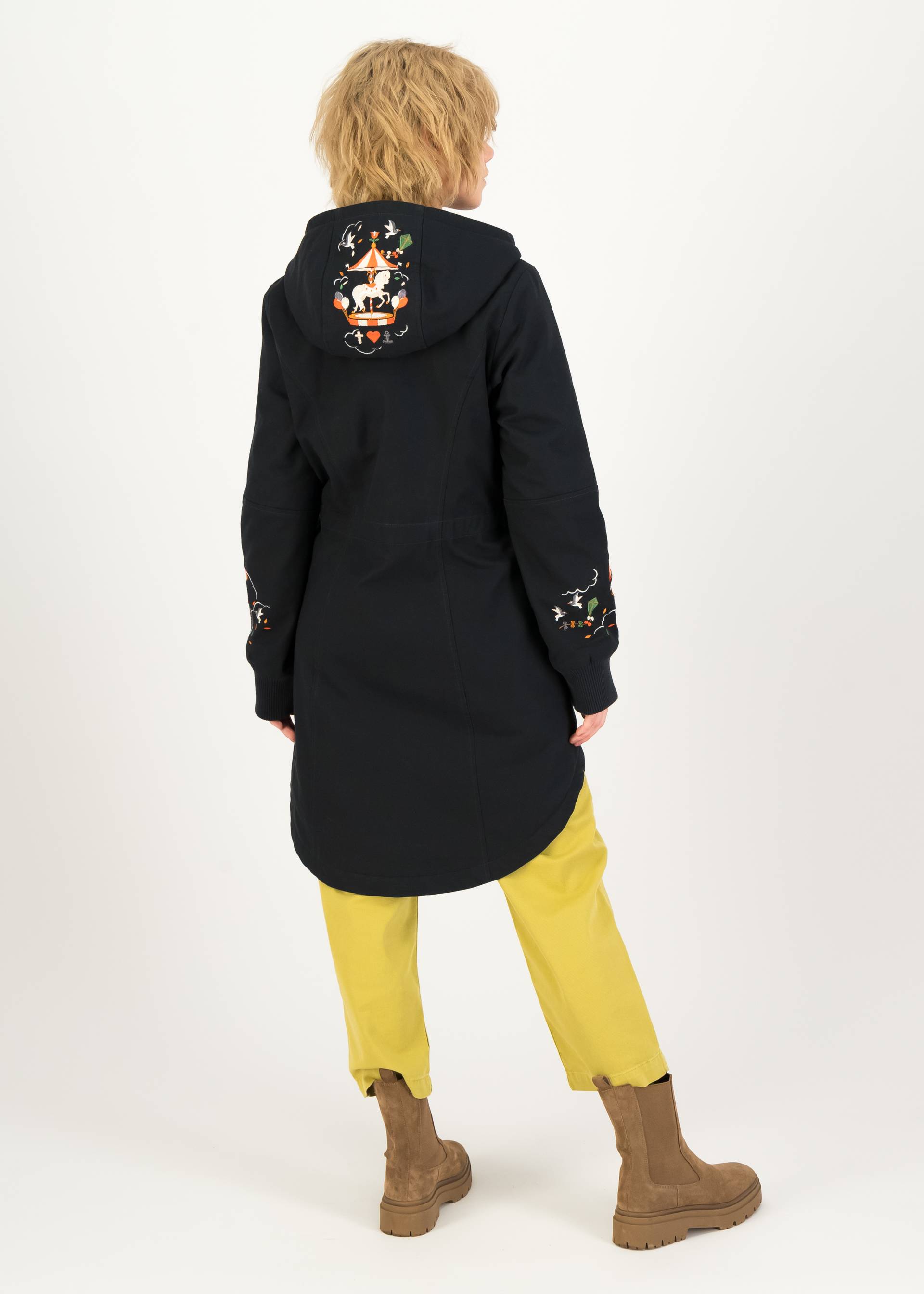 Winter Parka Stormy Days Warm Heart Dekor , caballo negro, Jackets & Coats, Black