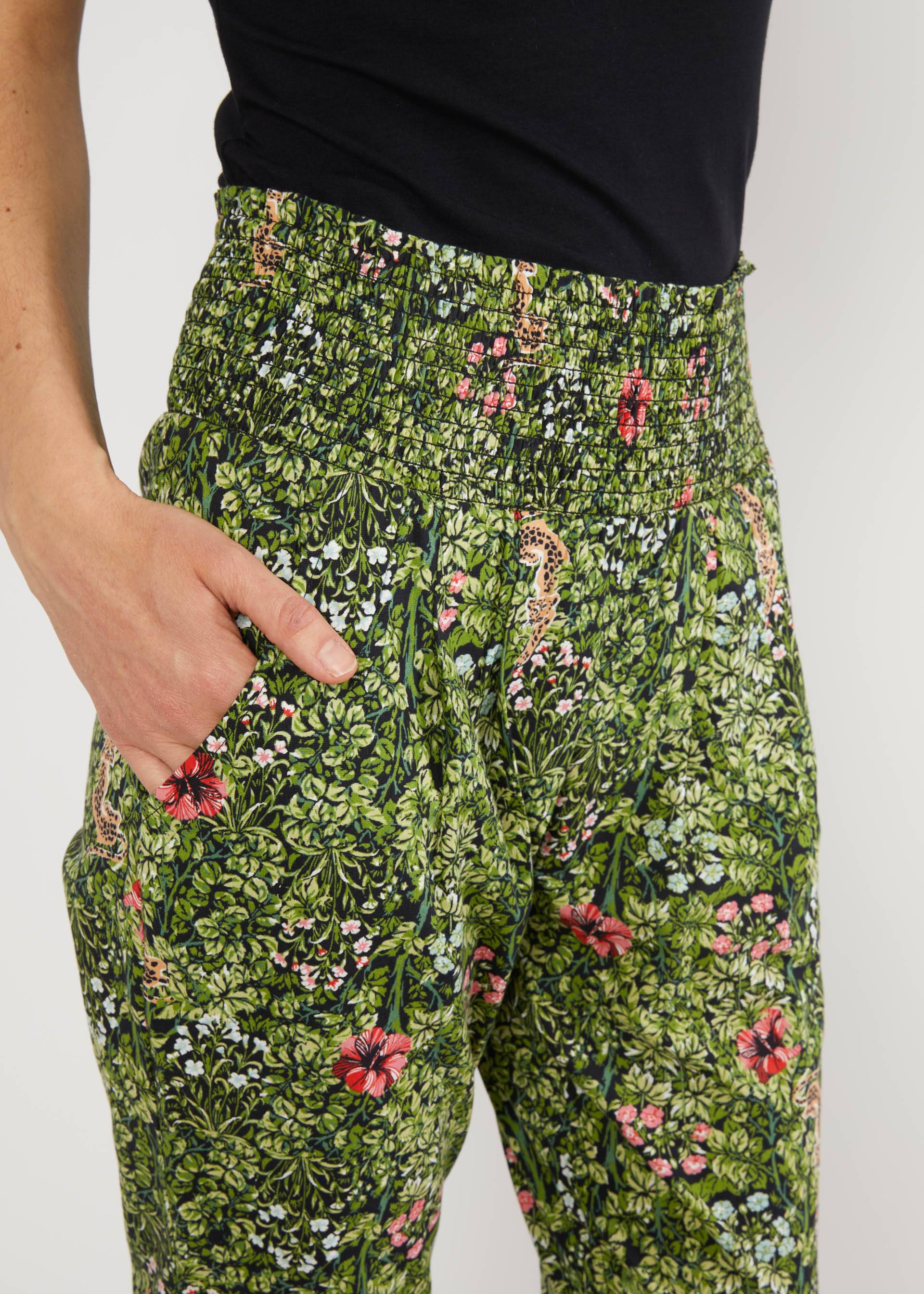 Sommerhose Madame Chouchou, wild and shy, Hosen, Grün