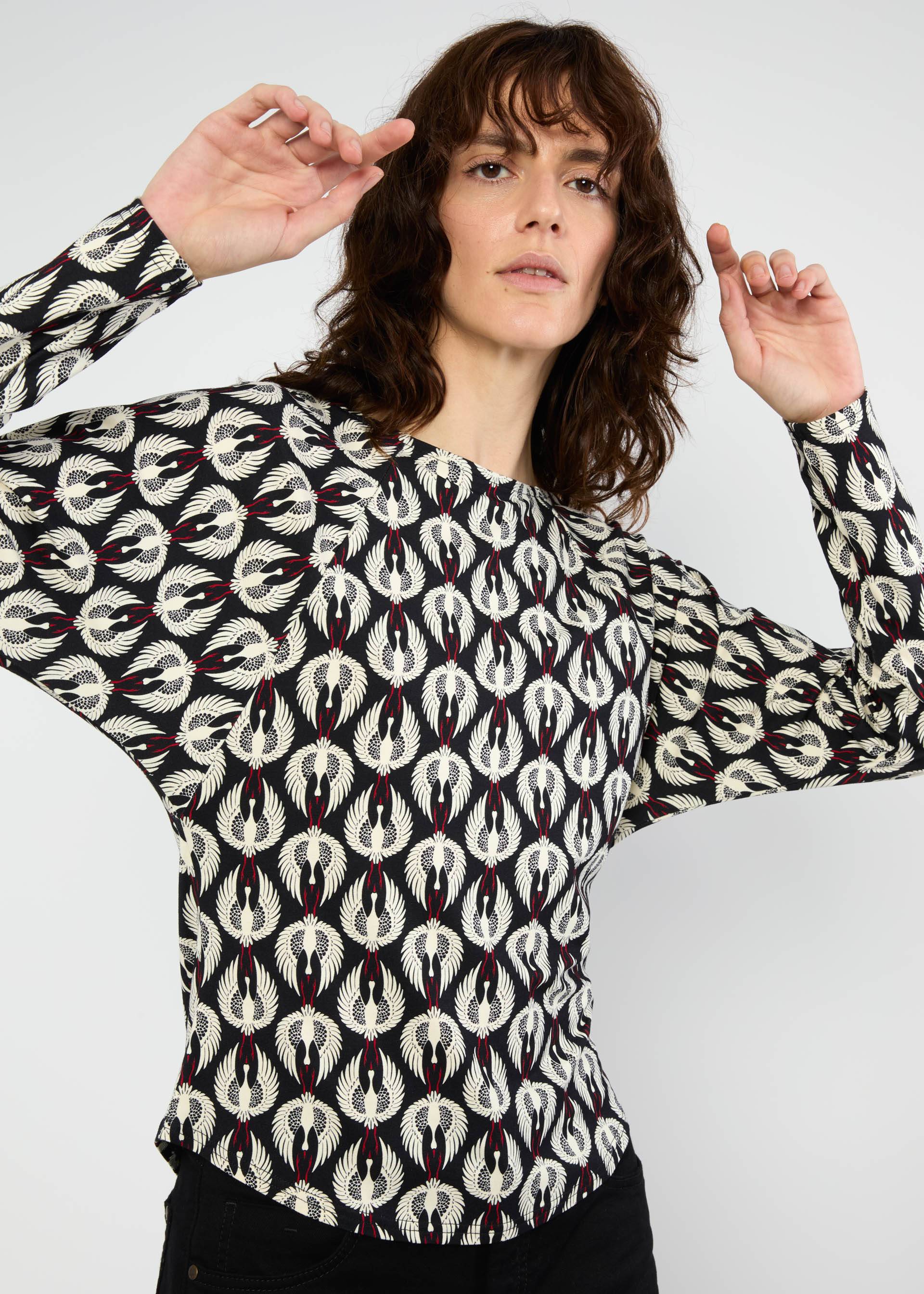 Jersey Top Autumns Wings, crane covey, Tops, Black